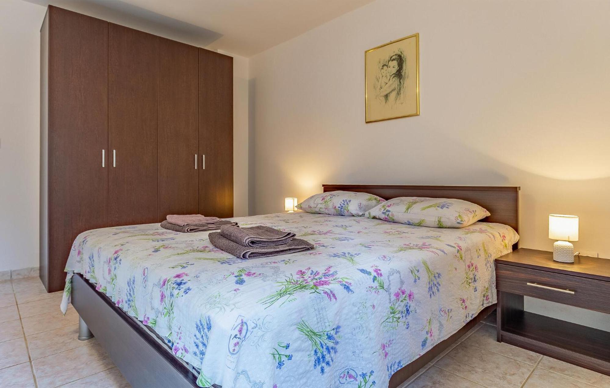 Cozy Apartment In Pula With Kitchen Esterno foto